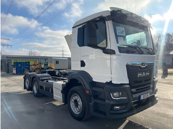 Cab chassis truck MAN TGS
