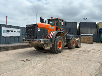 Wheel loader Doosan DL420: picture 5
