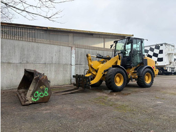 Wheel loader CATERPILLAR 908M