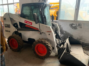 Skid steer loader BOBCAT S300