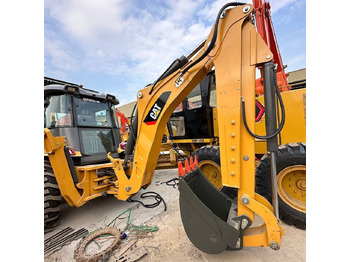 Backhoe loader CAT 420 F: picture 2