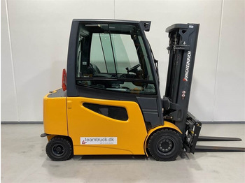 Electric forklift JUNGHEINRICH EFG
