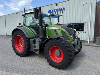 Farm tractor Fendt 724 S4 Profiplus: picture 4