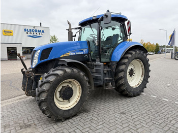 Farm tractor NEW HOLLAND T7050