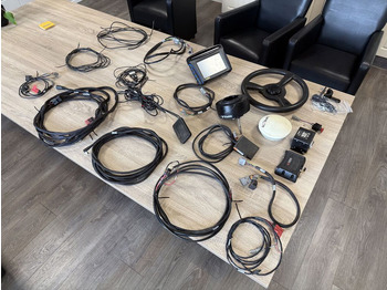 Spare parts for Truck Trimble GFX-750 / New Holland FM-750 GPS: picture 4