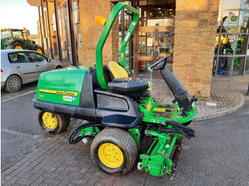 Lawn mower JOHN DEERE 7200