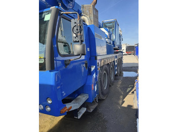 Truck mounted crane LIEBHERR