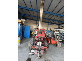 Drilling rig SOILMEC