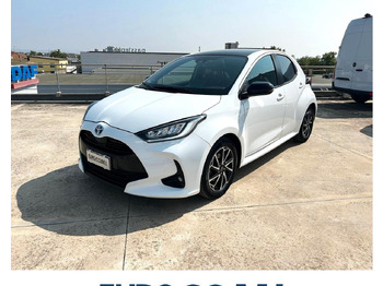 Saloon car TOYOTA