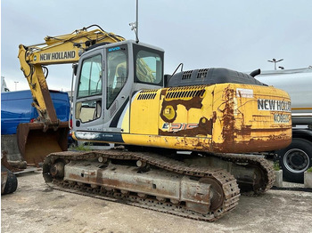 Excavator New Holland E215B: picture 2