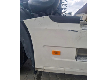 Spare parts ZABUDOWA OSŁONA OWIEWKA MIĘDZYOSIOWA LEWA VOLVO FH 4 FH 5: picture 2 Spare parts ZABUDOWA OSŁONA OWIEWKA MIĘDZYOSIOWA LEWA VOLVO FH 4 FH 5: picture 2