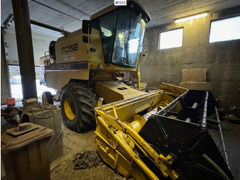 Combine harvester NEW HOLLAND TC series