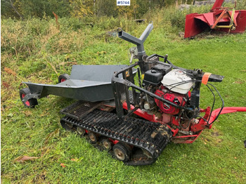 Farm tractor Jernhest with steel bucket and log‑rack / log deck: picture 4