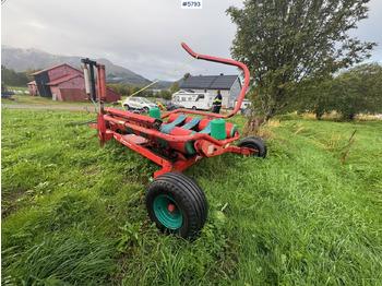 Hay and forage equipment Kverneland un 7335. Partially rep.object: picture 3