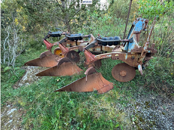 Soil tillage equipment
