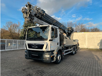 Crane truck MAN