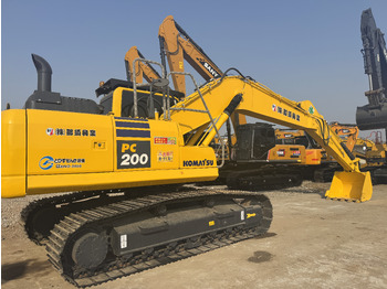 Crawler excavator KOMATSU PC200-8