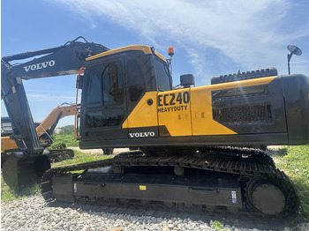 Crawler excavator VOLVO EC240