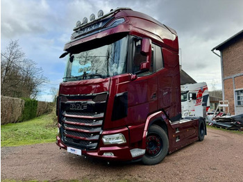 Tractor unit DAF XG+ 530