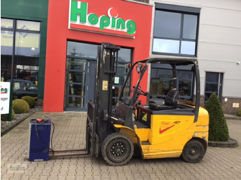 Electric forklift