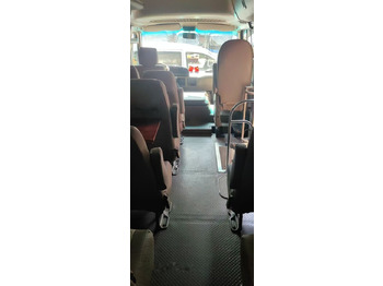 Coach Toyota Coaster: picture 2