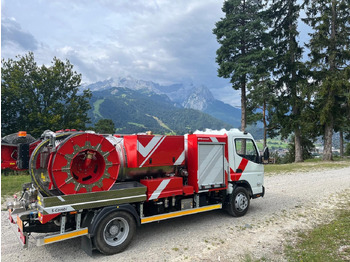 Vacuum truck