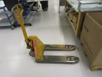 Pallet truck