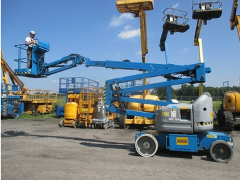 Articulated boom lift GENIE