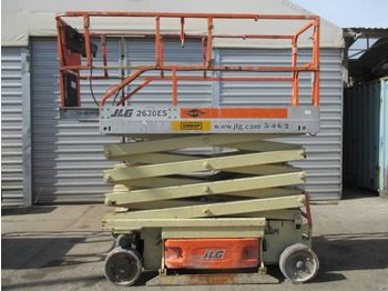 Scissor lift JLG