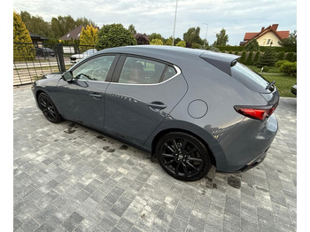 Car MAZDA 3: picture 4