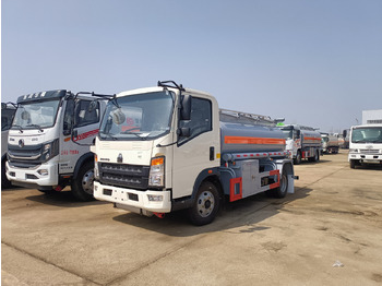 New Tanker truck SINOTRUK Light Fuel Tanker [alternative: Dongfeng]: picture 4