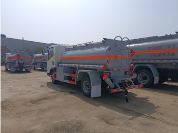 New Tanker truck SINOTRUK Light Fuel Tanker [alternative: Dongfeng]: picture 3