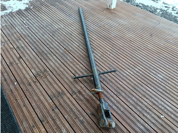 Sowing and planting equipment