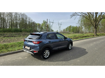 Car Kia Stonic: picture 5