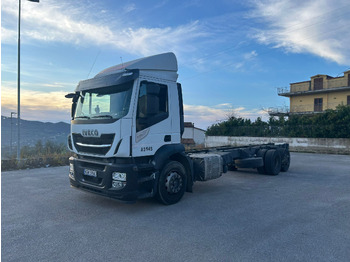 Cab chassis truck IVECO Stralis