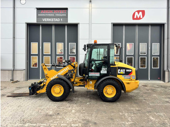 Wheel loader CATERPILLAR 906M