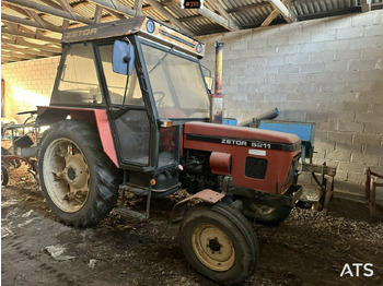 Farm tractor ZETOR