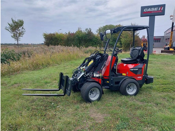 Compact track loader