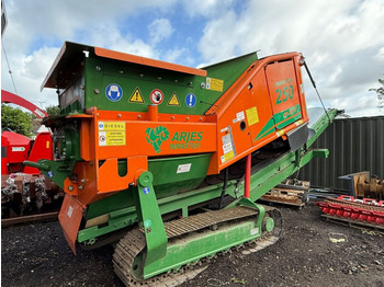 Industrial waste shredder
