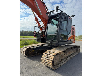 Crawler excavator HitachiZX225USLC-7 + Engcon: picture 4 Crawler excavator HitachiZX225USLC-7 + Engcon: picture 4