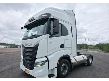 Tractor unit IVECO