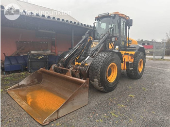 Wheel loader JCB