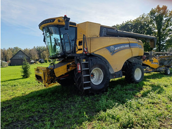 Combine harvester NEW HOLLAND CX series