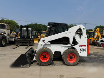 Skid steer loader BOBCAT S300