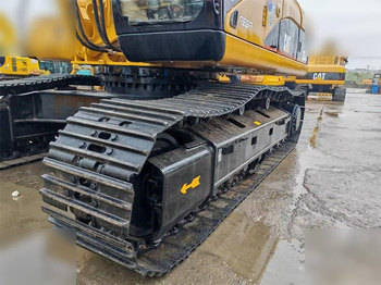 Crawler excavator CATERPILLAR 330CL: picture 3