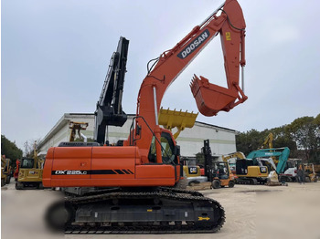 Crawler excavator DOOSAN DX225LC