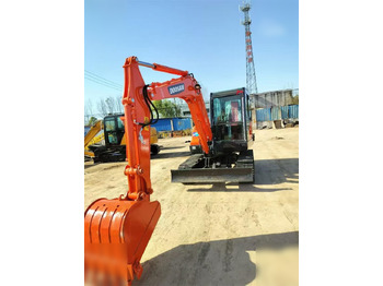 Crawler excavator DOOSAN DX60-9C: picture 4