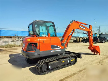 Crawler excavator DOOSAN DX60-9C: picture 2