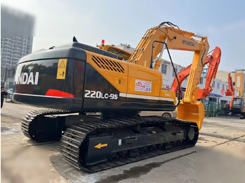 Crawler excavator HYUNDAI ROBEX 220 LC-9S: picture 3