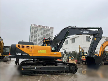Crawler excavator HYUNDAI